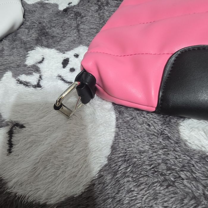 Дамски чанти от изкуствена кожа