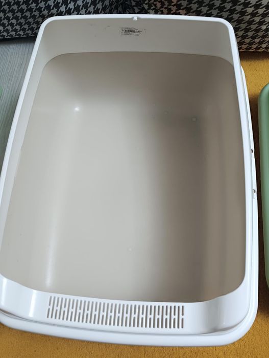 Лоток для кошки.