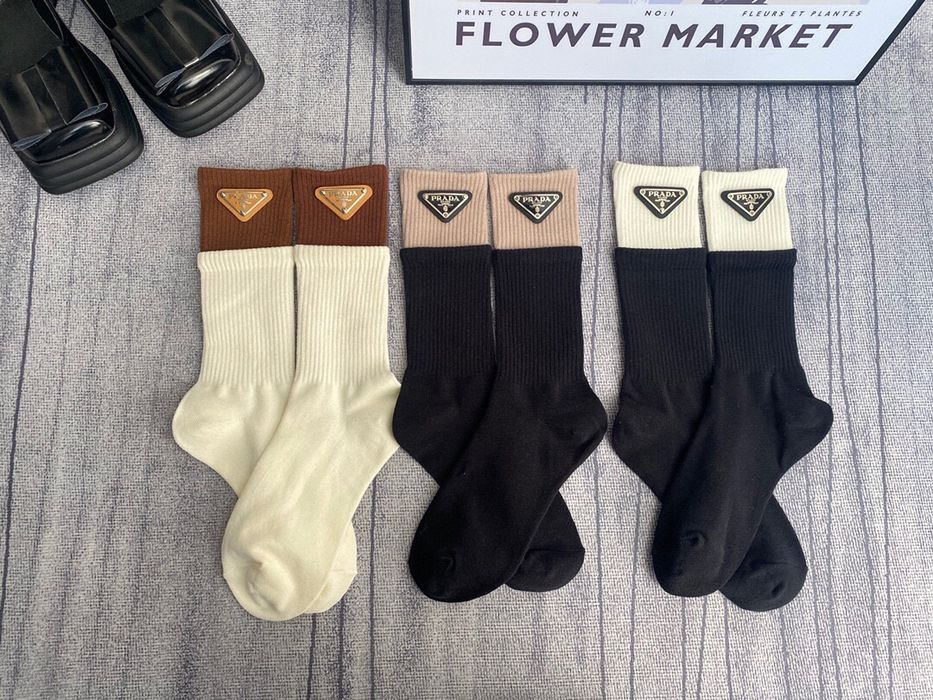 Дамски чорапи различни цветове