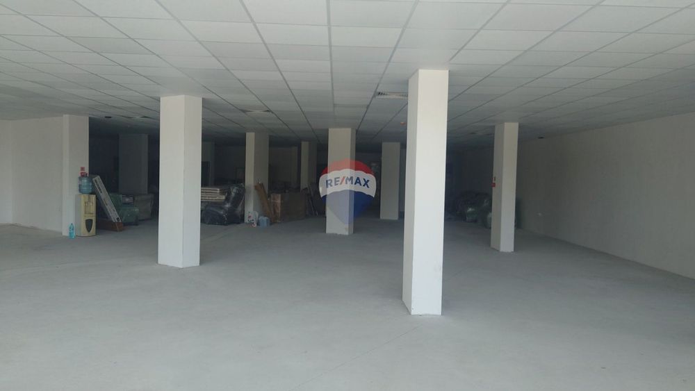 Продава се Магазин в Варна, Чайка - 733 кв.м за 2040 €/кв.м - Снимка #3