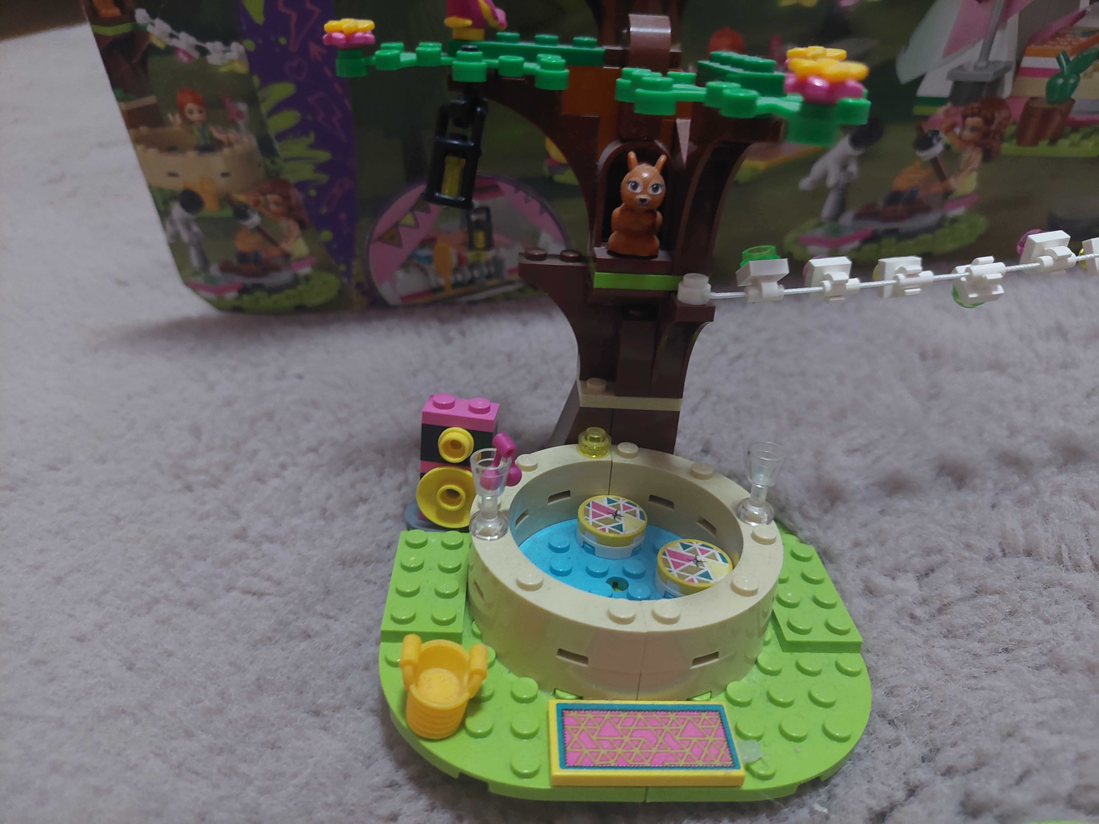 Lego Friends 41392- Camping in natura