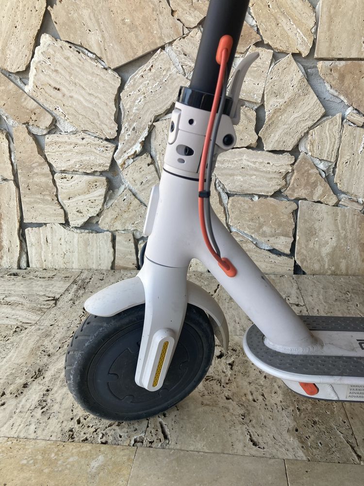 Trotineta Electrica Xiaomi Mi Electric Scooter 3