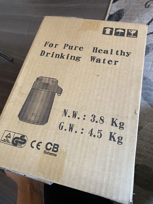 Distilator de apa MH943