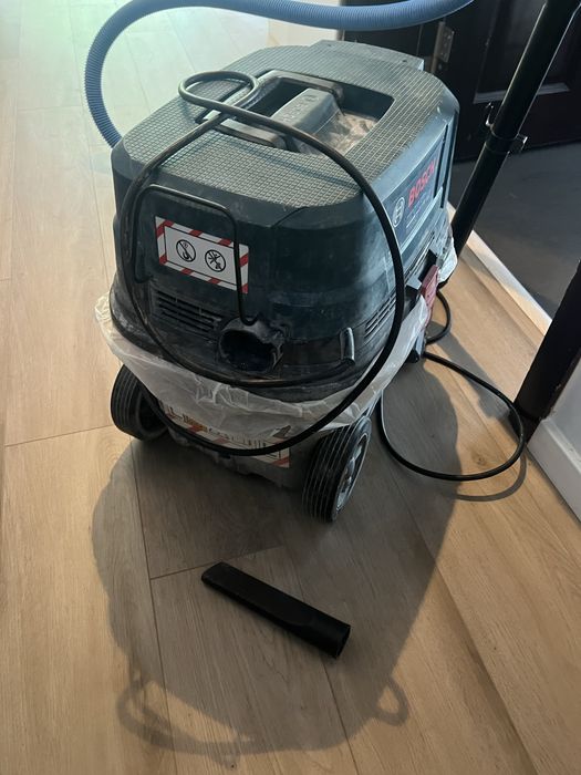 Aspirator profesional BOSCH