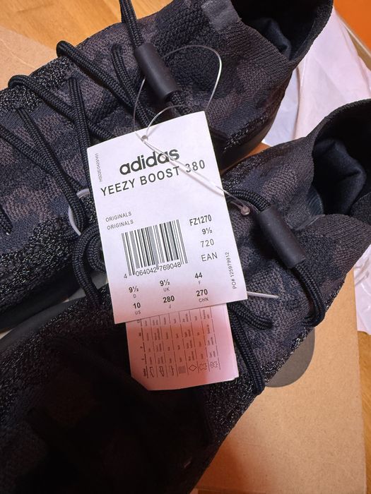 Yeezy boost 380 onyx