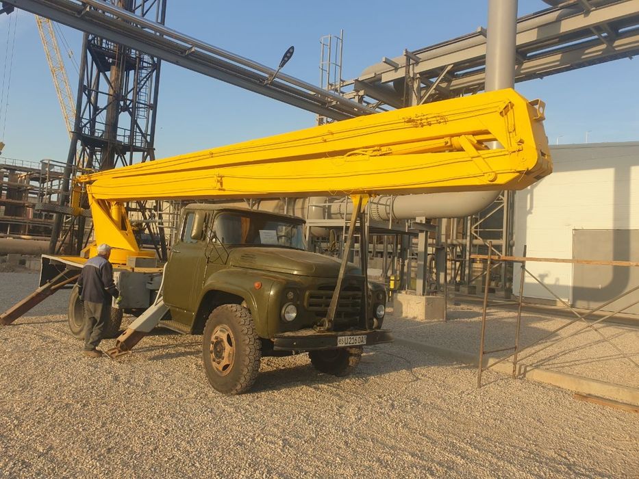 ZIL AVTOVISHKA AGP 22-01 22 metr. l