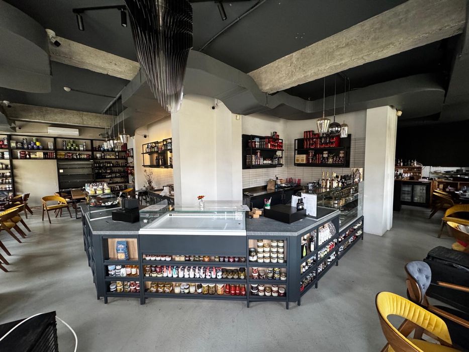 Vând mobilier pentru locație horeca