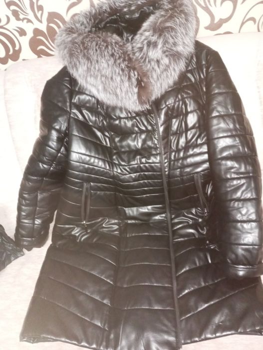 Продам зимние пальто куртка