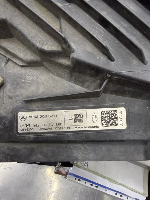 Faruri Mercedes Benz GLC x253, c253 full led