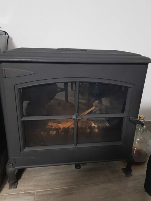 Șemineu fontă ,toată din fontă ,fără tablă