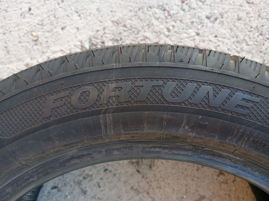 Гума Fortune, зимна 205/55R 16, 1 брой.