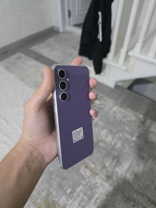 S23fe sotiladi 8/128