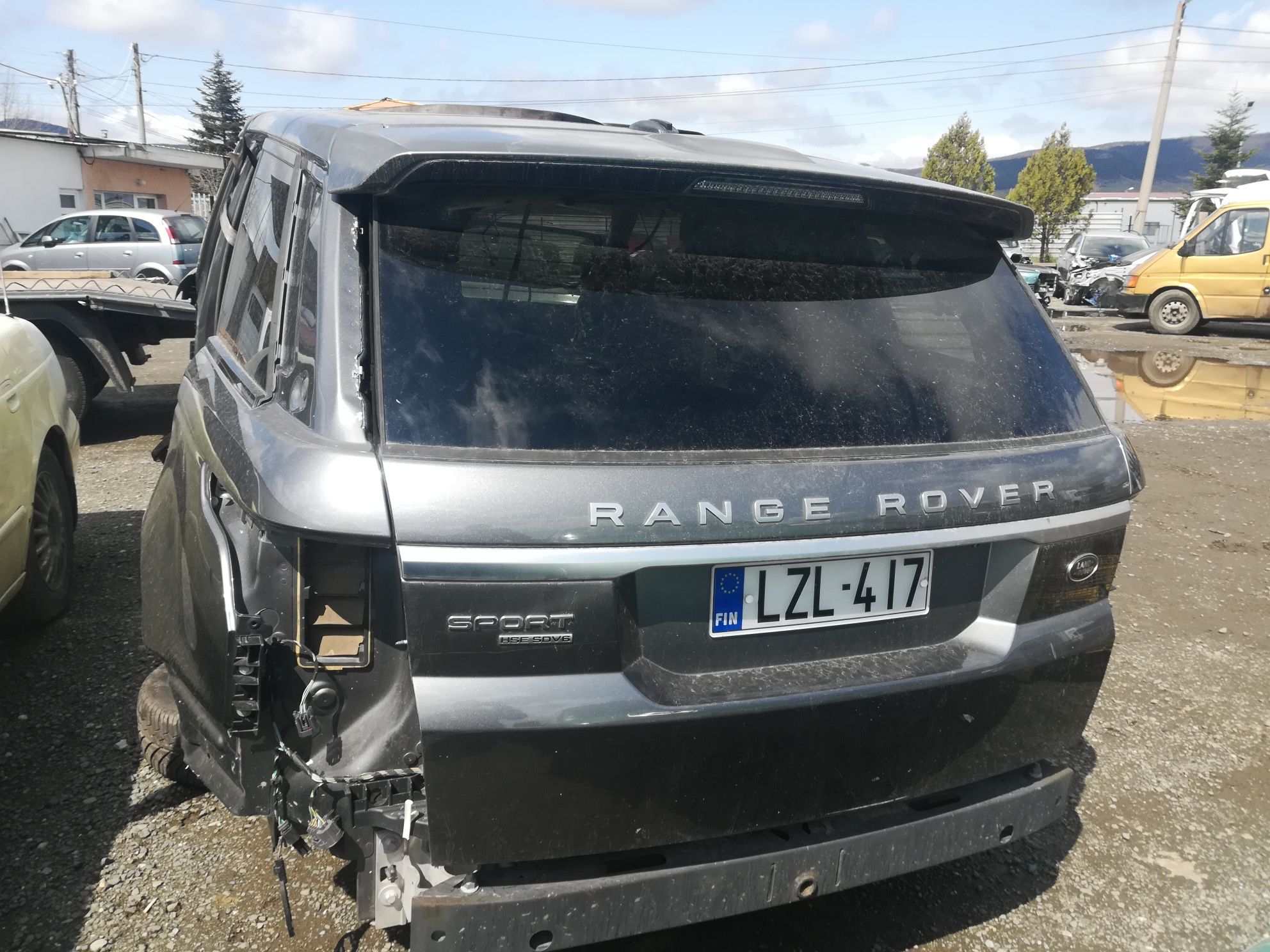 Range Rover Sport на части!