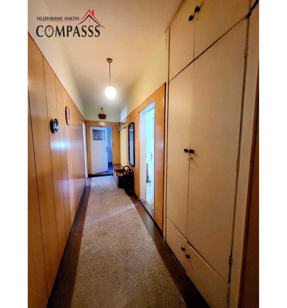 Продава се Двустаен апартамент в Добрич, Център - 70 кв.м за 1275 €/кв.м - Снимка #7