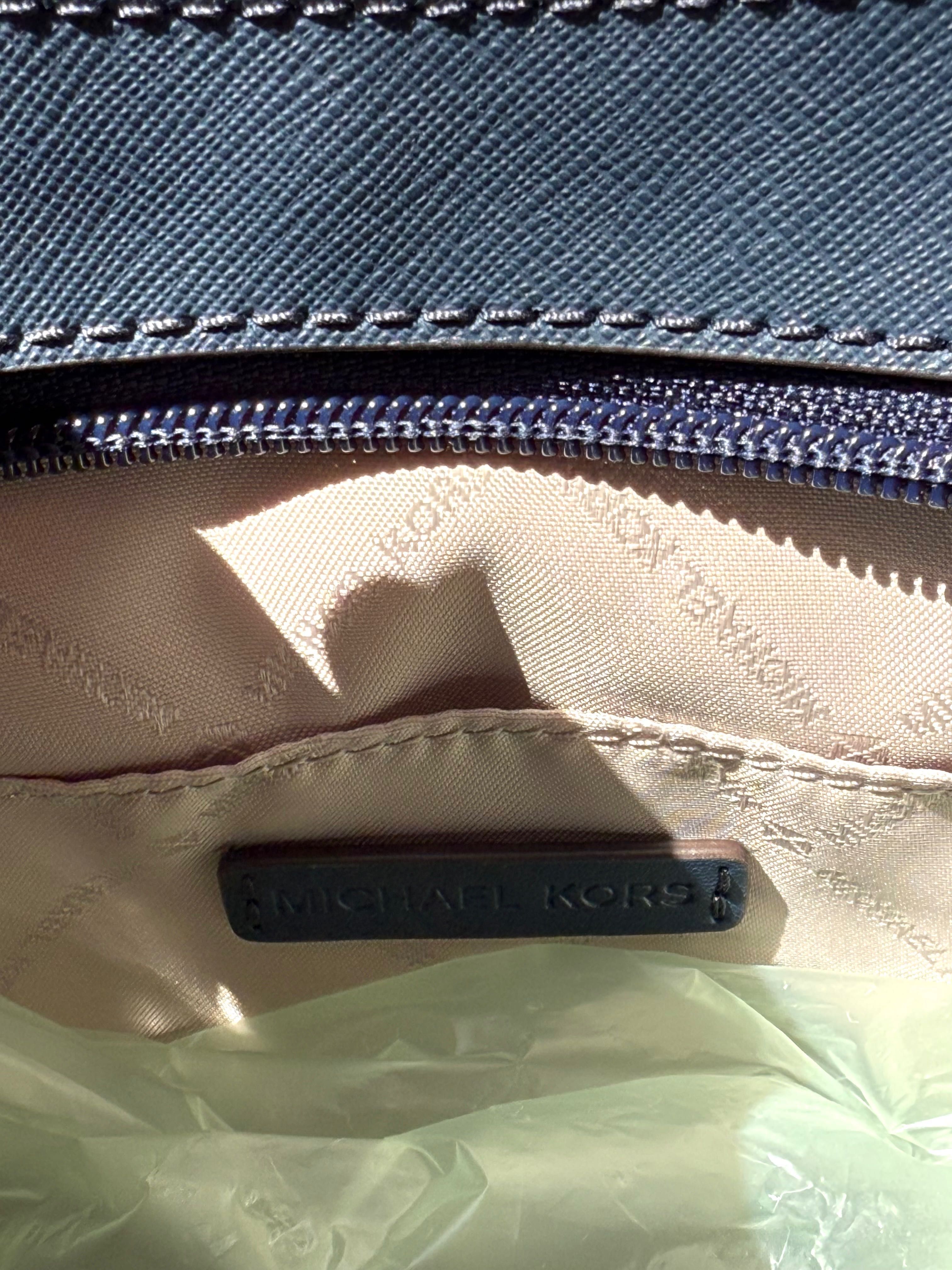 Чанта на Michael Kors. Оригинална