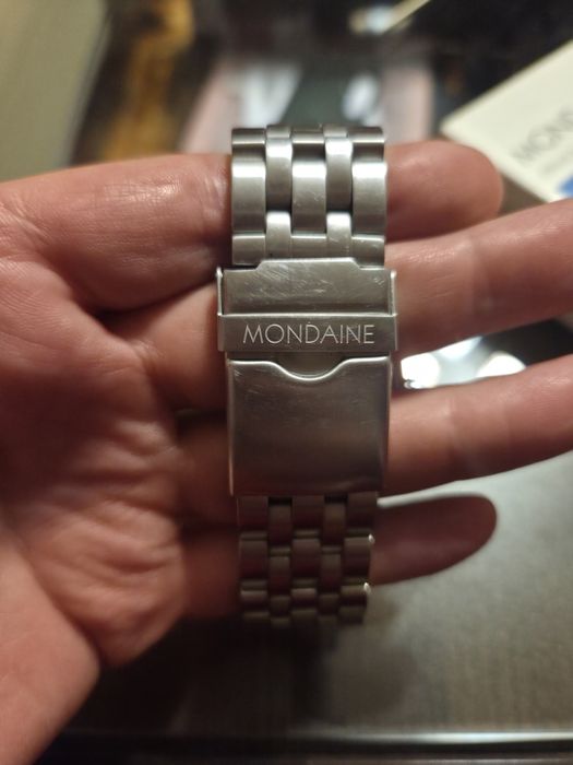 Швейцарски часовник MONDAINE