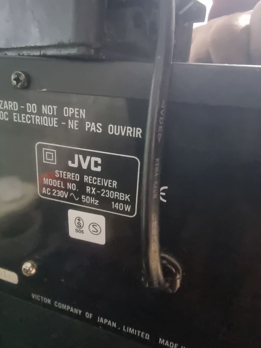 Amplificator tuner jvs