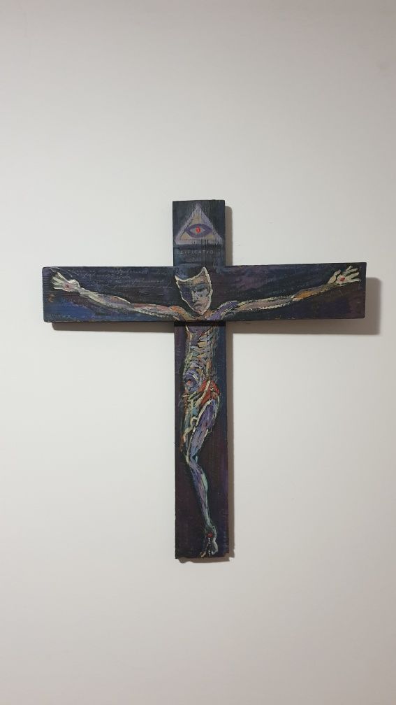Crucifix  lemn pictat