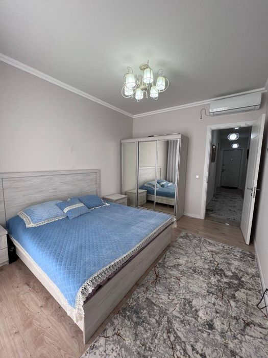 Продается своя 2-ух комнтаная квартире в новостройке OLMAZAR CITY