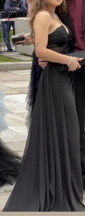 Бална Рокля с гръб тип корсет