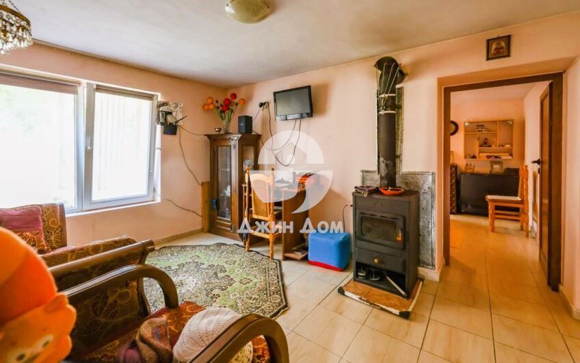 Продава се Къща в Средец - 140 кв.м за 750 €/кв.м - Снимка #1