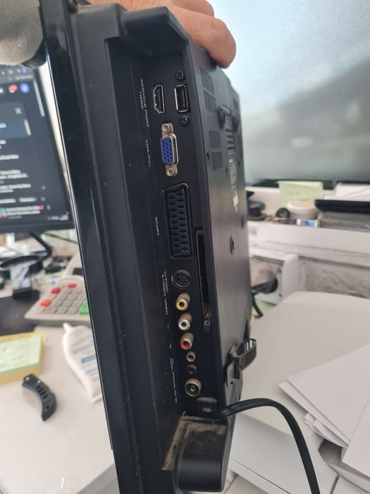 Televizor LCD United*USB, HDMI*mic și usor*Pt Bucătărie, rulote,, bus