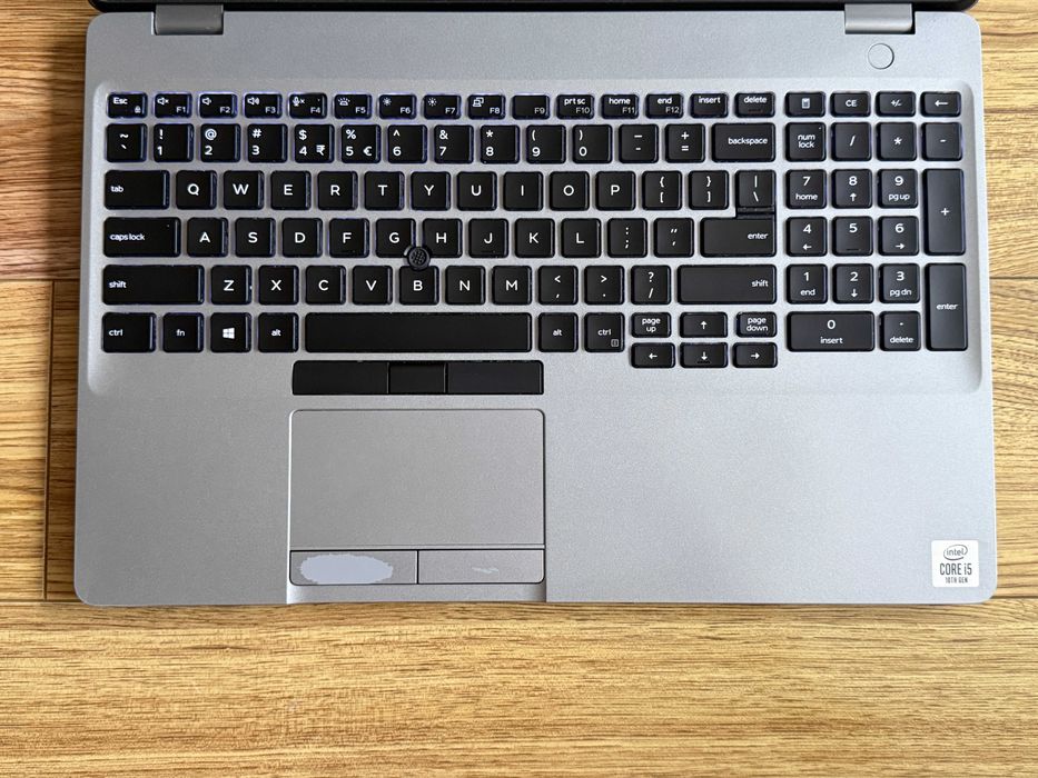 15.6 Dell Latitude 5510`Core i5-10310U/16GB RAM/512GB SSD/FHD IPS