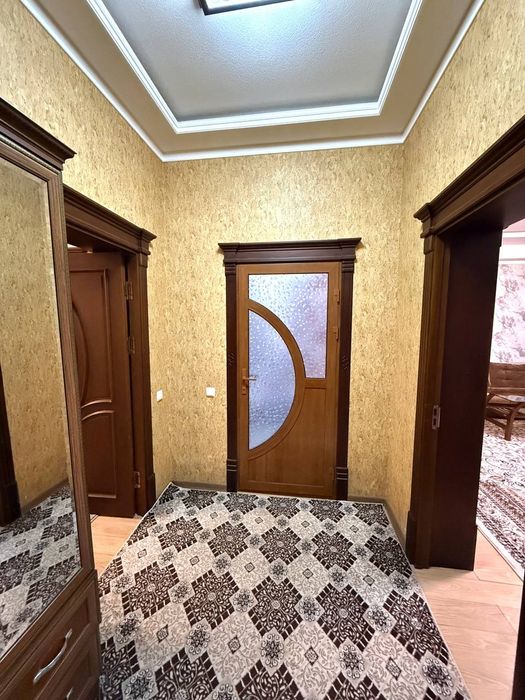 Сдается 3х комнатная  Рудакий