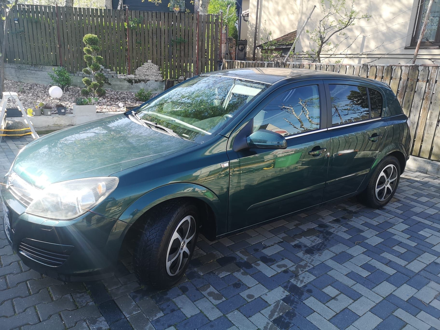 Vând Opel Astra H An fabricație 2005