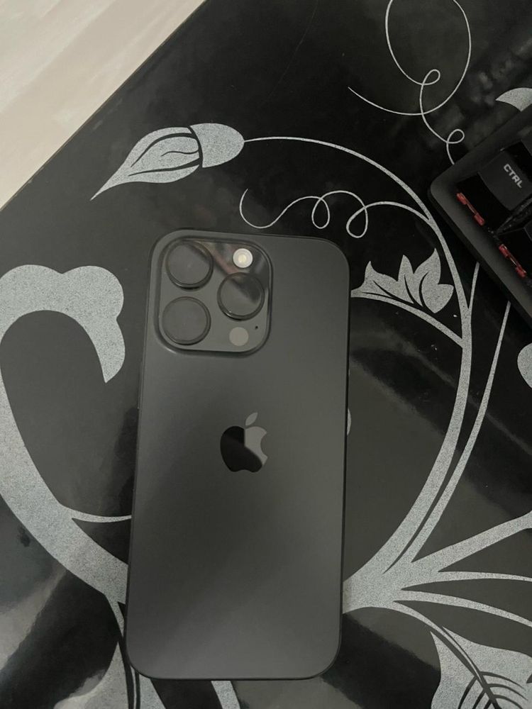 iPhone 16 pro 128gb