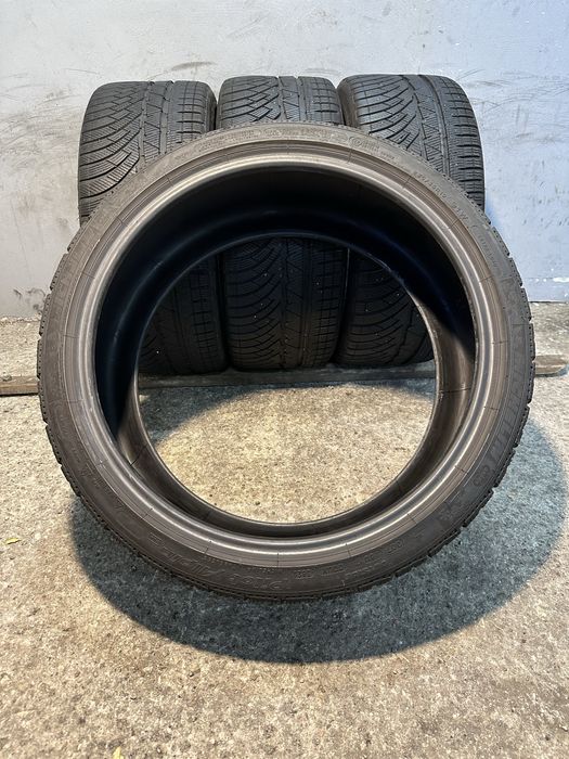 Гуми 235/35/19 MICHELIN Pilot Alpin Winter