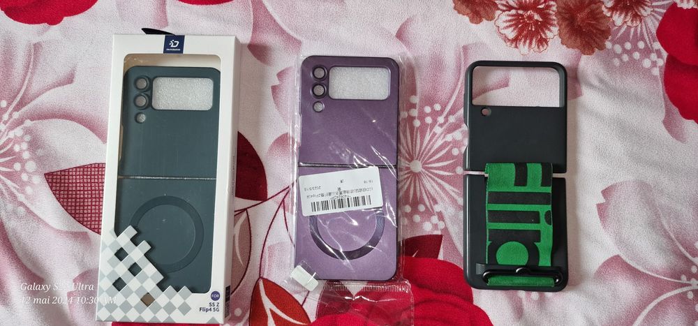 Vând huse telefon Samsung Galaxy Z flip 4