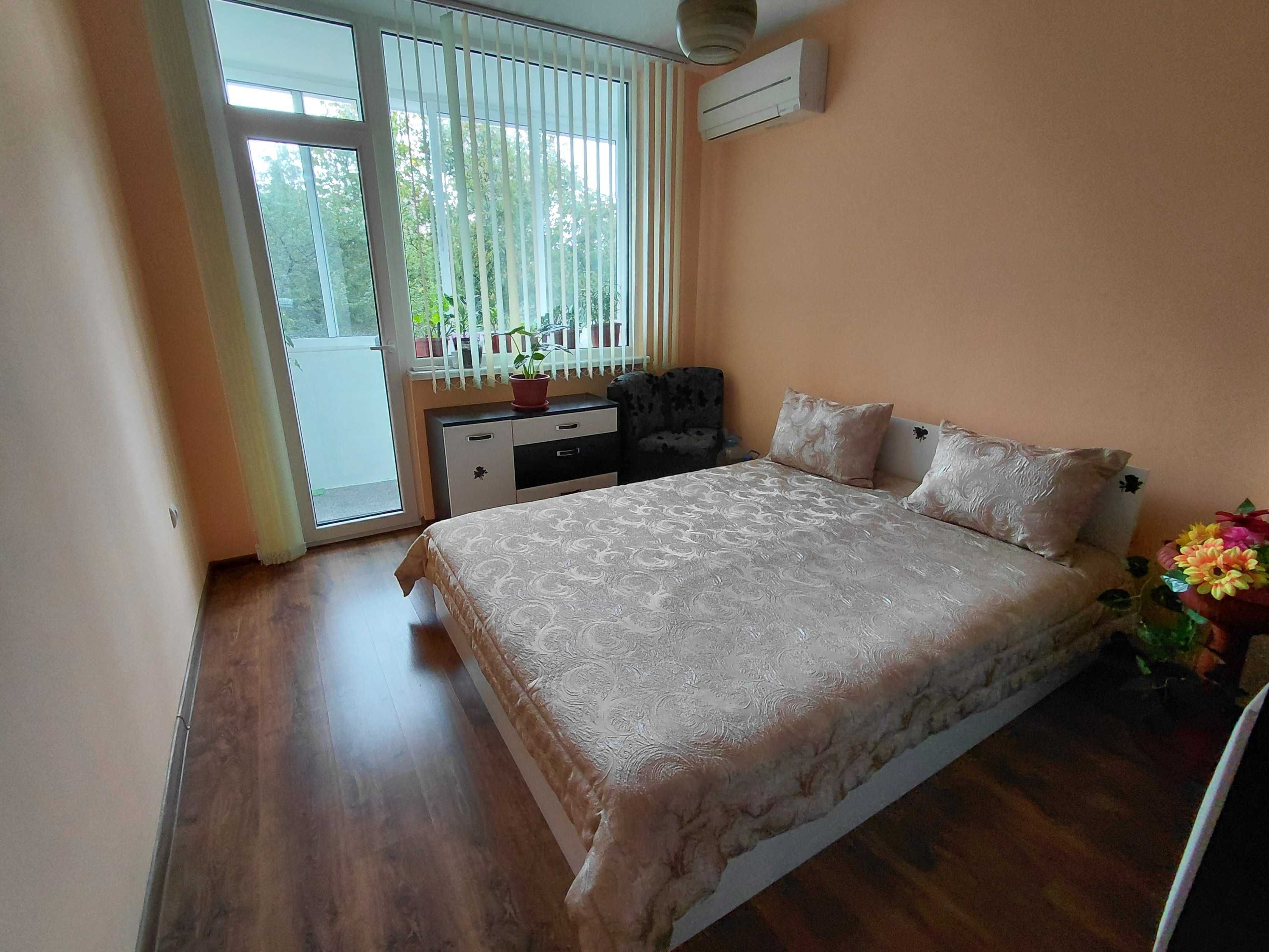 Продава апартамент тухла, кв. Варовник
