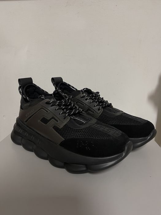 Versace chain reaction