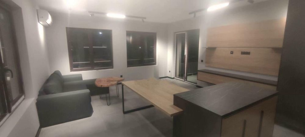 Дава се под наем Двустаен апартамент в София, Витоша - 76 кв.м за 1000 € - Снимка #2