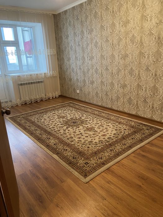 сдам 1 комн кв на длит срок в районе ЮНИ СИТИ 120 тыс + ком услуги