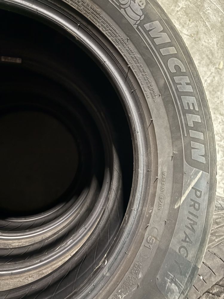 Продавам летни гуми 215/65R17 Michelin 4бр