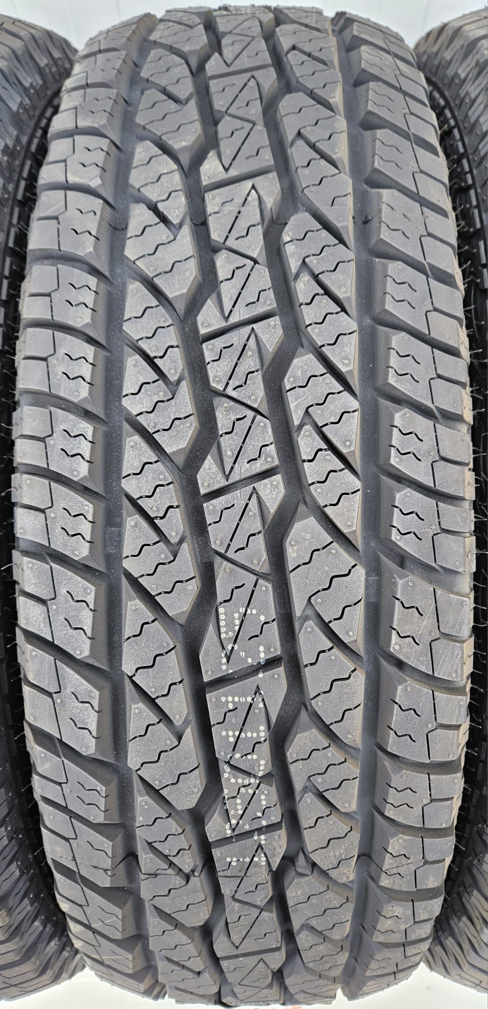 235/75 R15, 105T, MAXXIS Bravo AT771, Anvelope All Terrain M+S