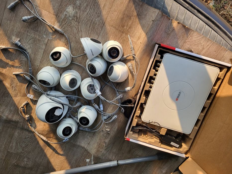 Продам камеры hiwatch + регистратор