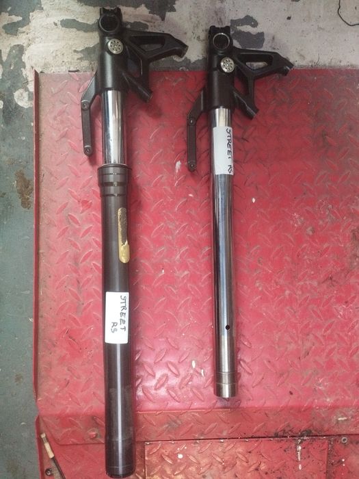 Telescop furca partea dreapta pentru Triumph street triple RS