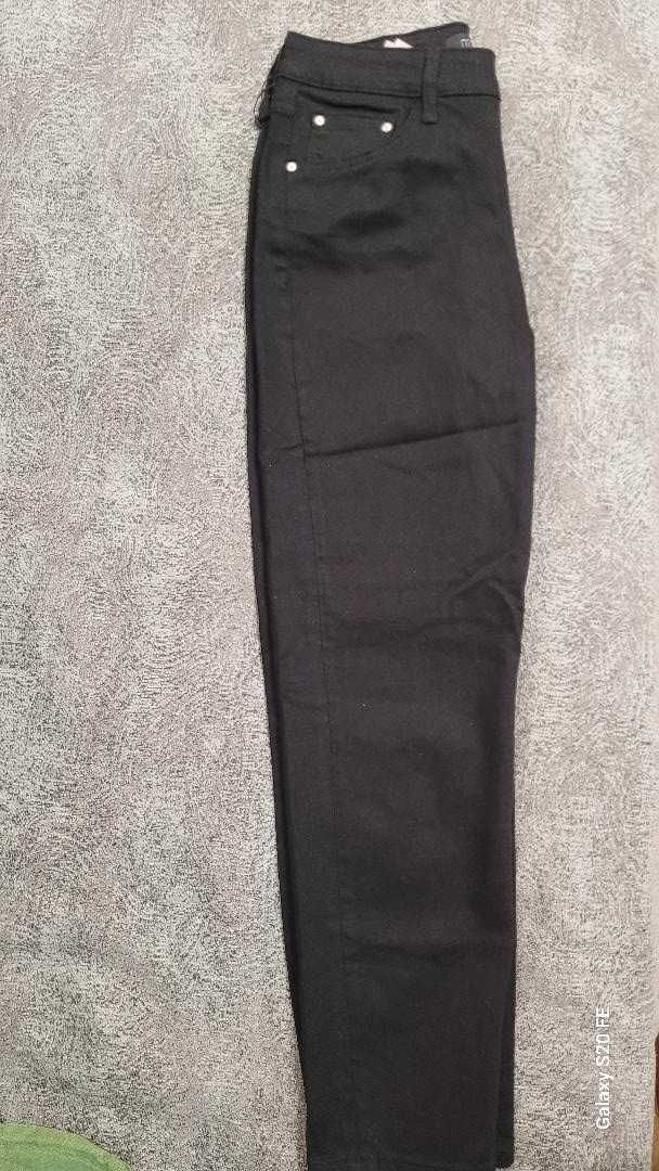 Vand blugi dama negri marca Mavi masura 30 / 27 noi cu eticheta