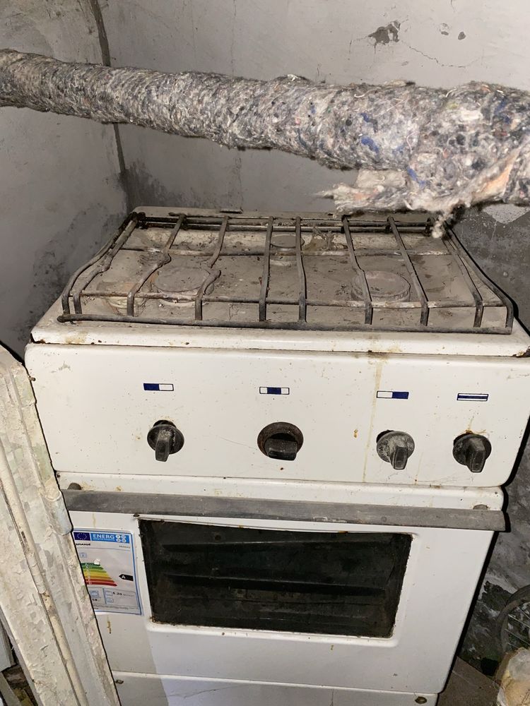 Gaz plitasi eski  holati yaxshi