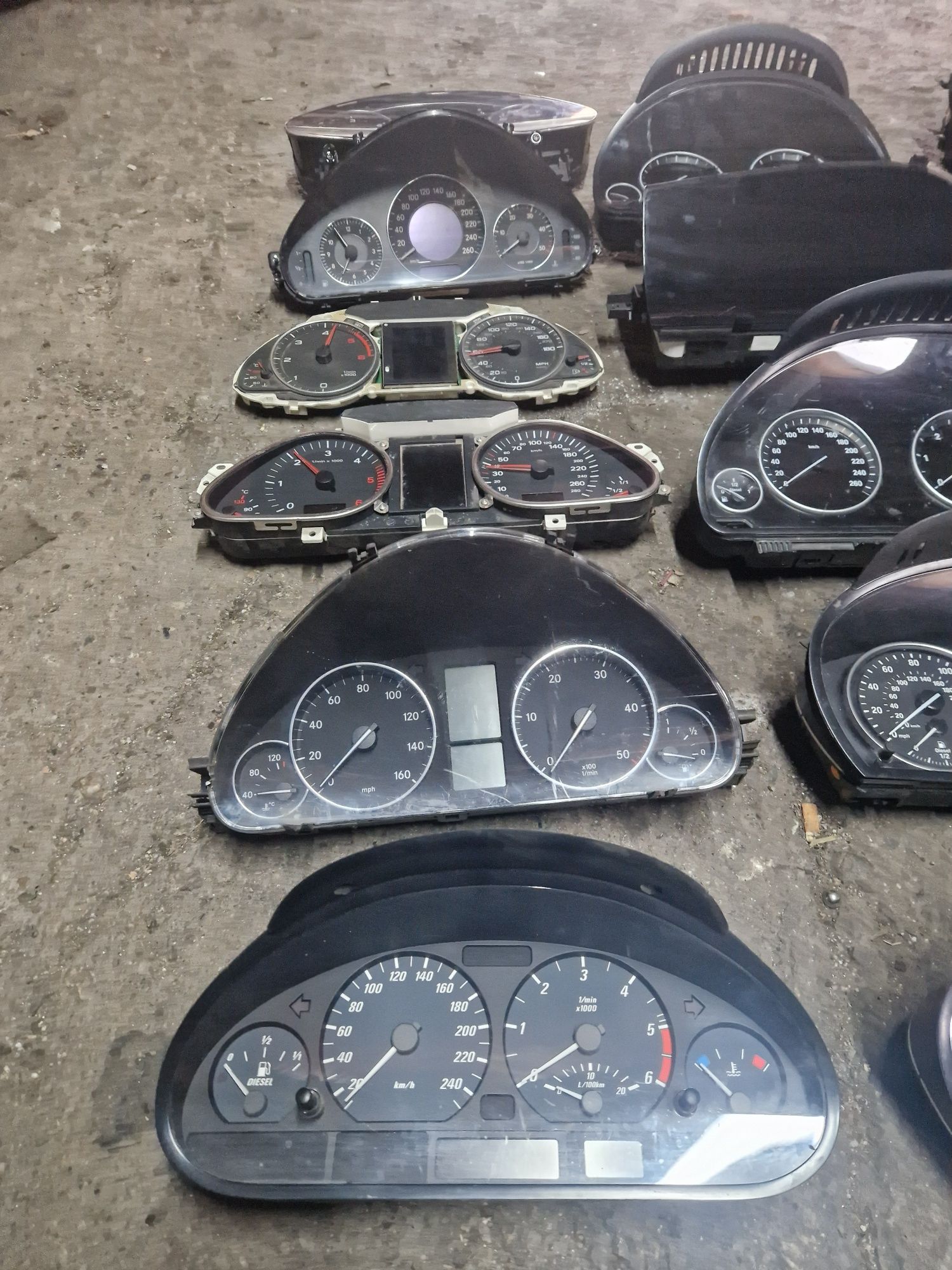 Километражи и head up дисплей за bmw/audi/mercedes/mazda