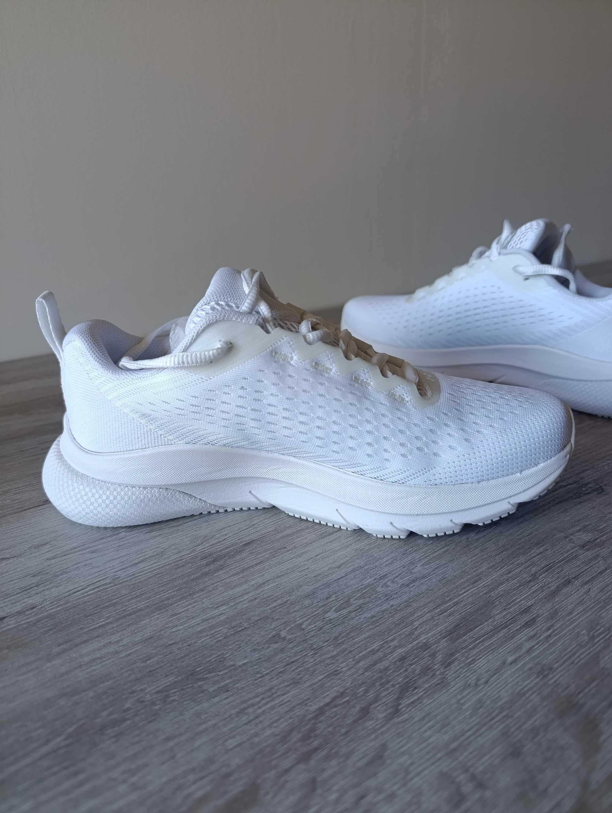 Дамски маратонки Under armour W HOVR Turbulence
