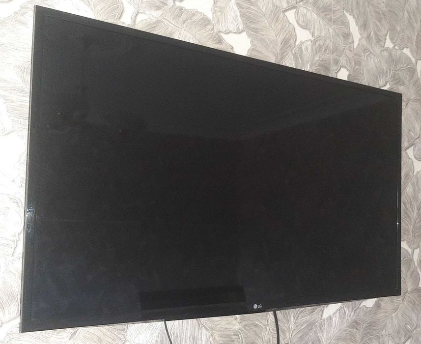 Телевизор LG LED TV