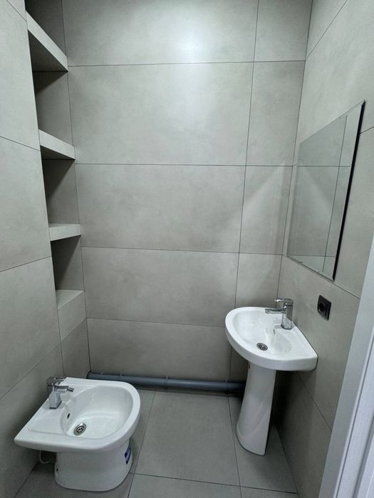 Ц-5 евро офис в Бизнес Центре 54кв.м 8этаж срочно сдаётся