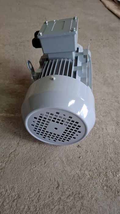 Motor electric 3kw