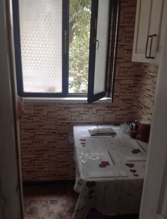 Сдается 1 ком Окружении Кадышева, рядом с Кинотеатром Лисунова