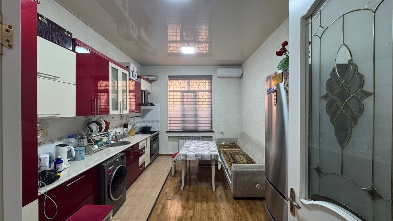 Продаётся квартира новостройка 115кв 1 этаж+парковка