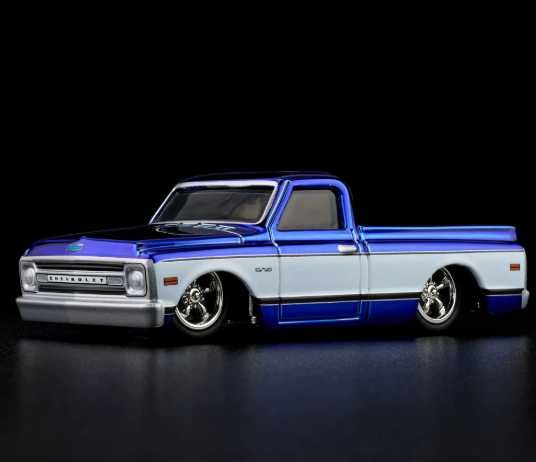 Macheta Hot Wheels RLC Exclusive 1969 Chevy C-10